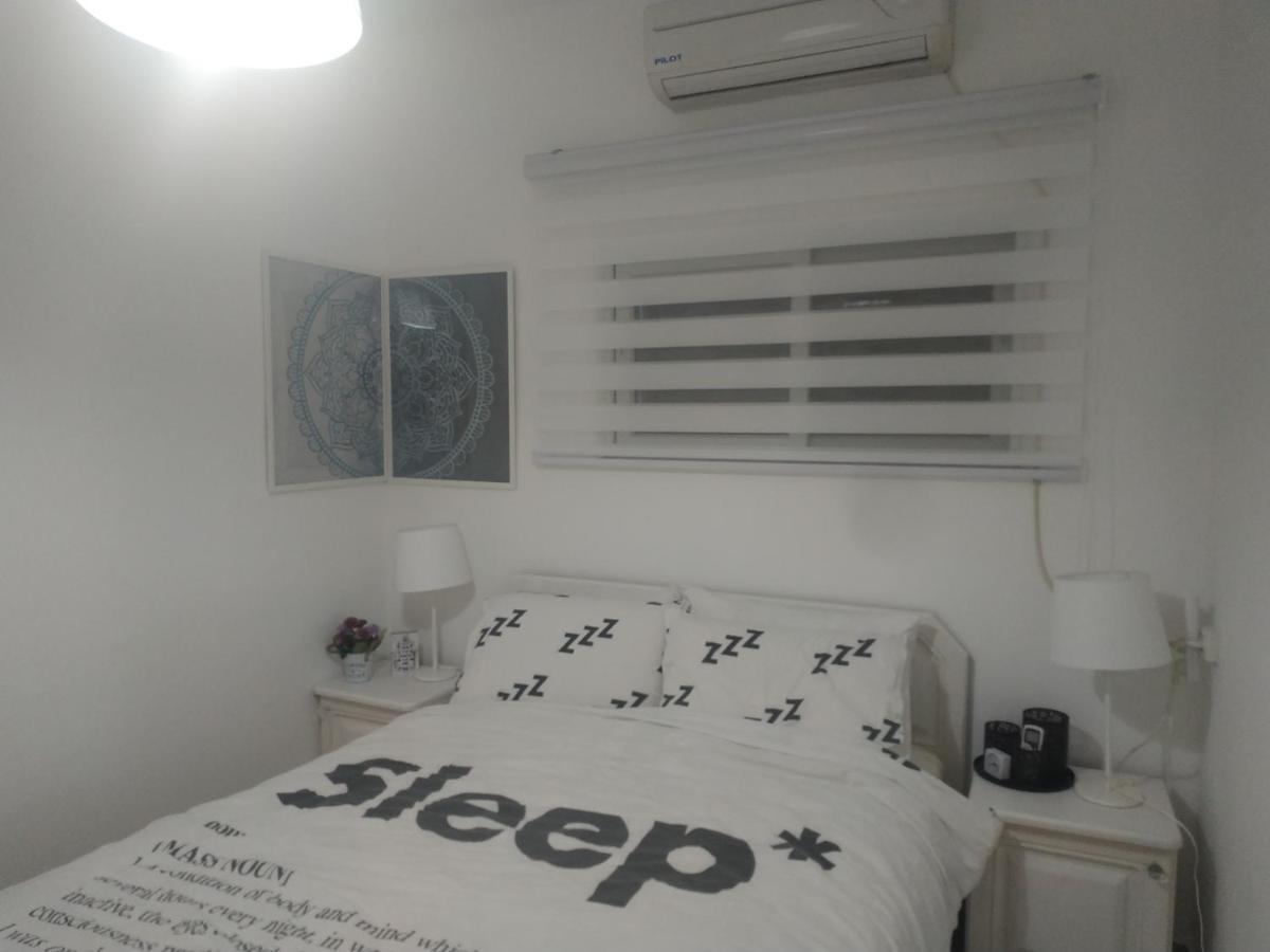 Akhva Accommodation Unit-אחווה יחידת אירוח アラド エクステリア 写真