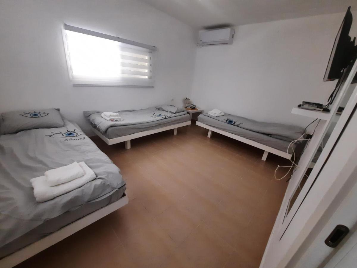 Akhva Accommodation Unit-אחווה יחידת אירוח アラド エクステリア 写真